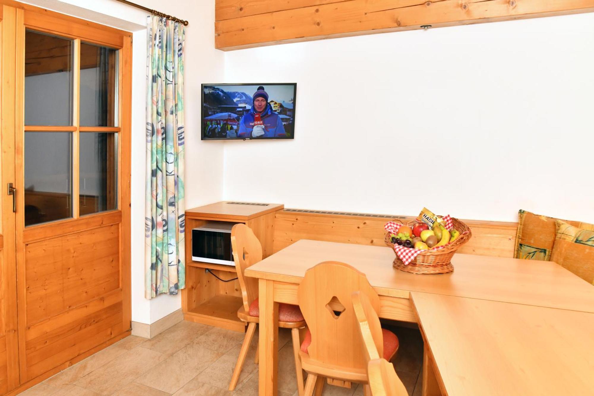 Appartements Neben Der Gondelbahn - Haus Sued Brixen im Thale Exterior foto